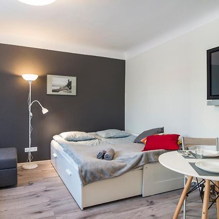 Jelgavas 52 Old Town 5 Min 4 Can Stay Free Parking Self Check In Out Riga Bagian luar foto
